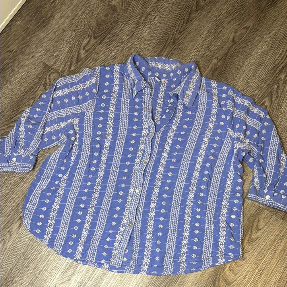 Cato Blue and White 3/4 Sleeve Button Down Shirt1 size 22/24w